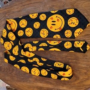 Smiley Emoji W/Kisses Necktie